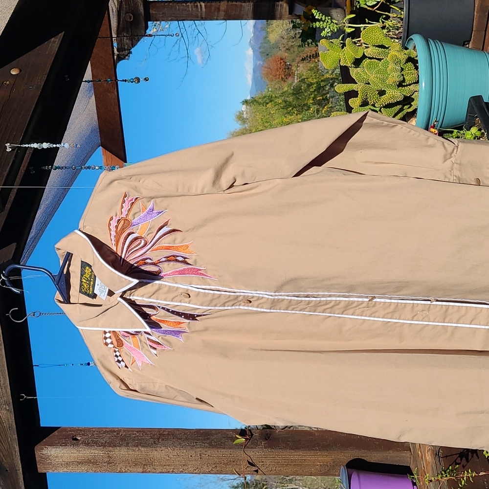 Bob Mackie Button up